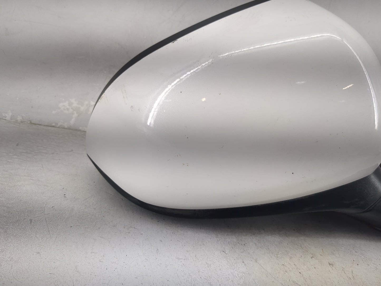 2019 Hyundai Santa Fe Passenger Side View Mirror - Right Door Mirror OEM Used - Oemusedautoparts1.com