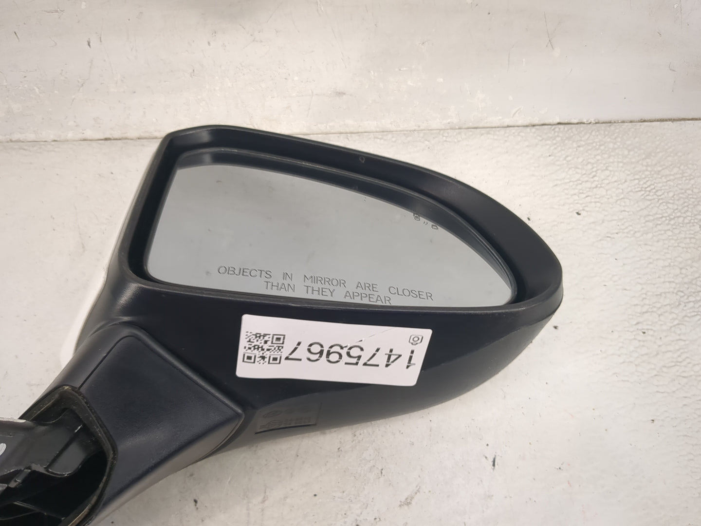 2019 Hyundai Santa Fe Passenger Side View Mirror - Right Door Mirror OEM Used - Oemusedautoparts1.com