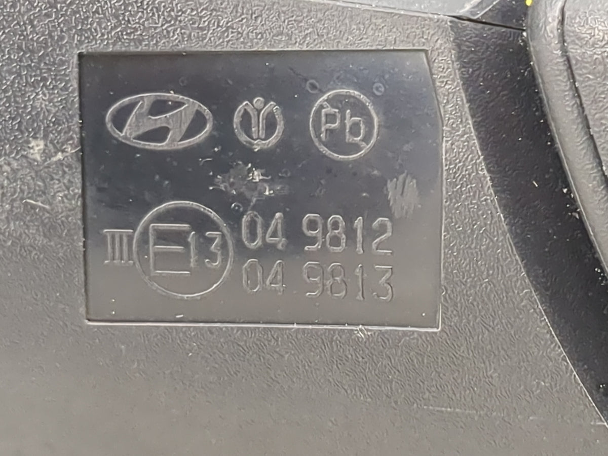 2019 Hyundai Santa Fe Driver Side View Mirror - Left Door Mirror OEM Used - Oemusedautoparts1.com