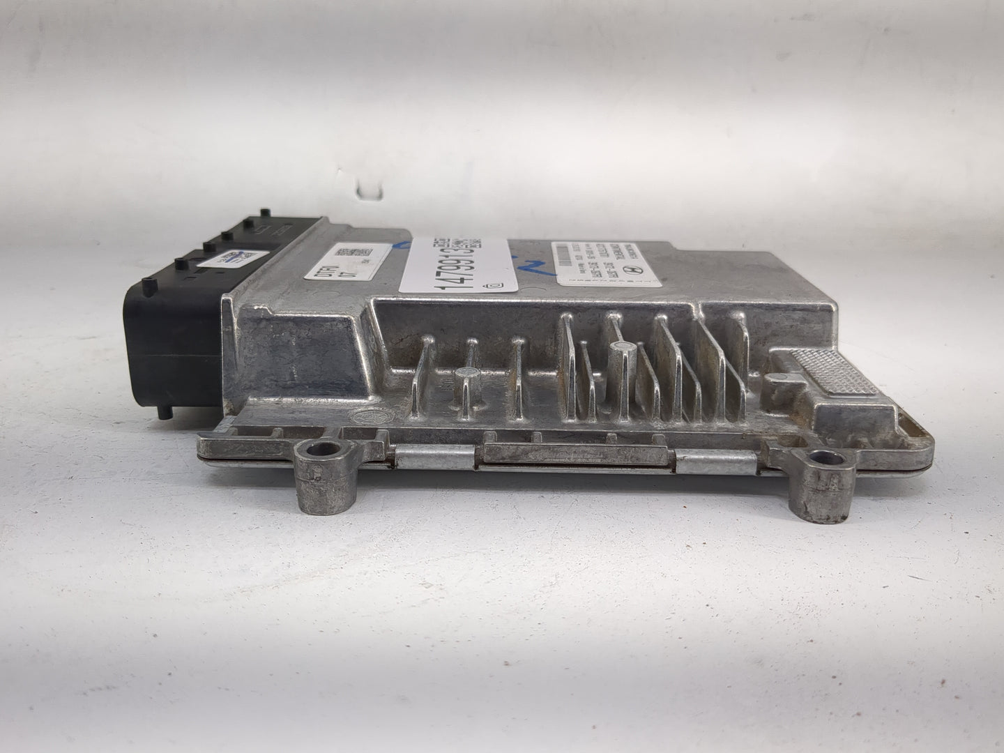 2019-2020 Hyundai Santa Fe PCM Engine Control Computer ECU ECM PCU OEM P/N:39172-2GTF0 39173-2GTF0 Fits Fits 2019 2020 OEM U