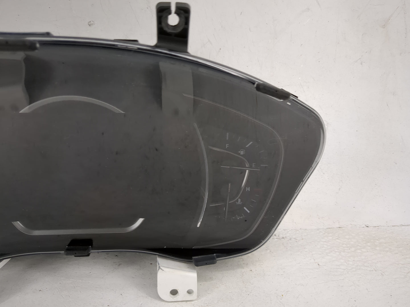 2019 Hyundai Santa Fe Instrument Cluster Speedometer Gauges P/N:11642-02930 Miles: Fits OEM Used Auto Parts - Oemusedautopar