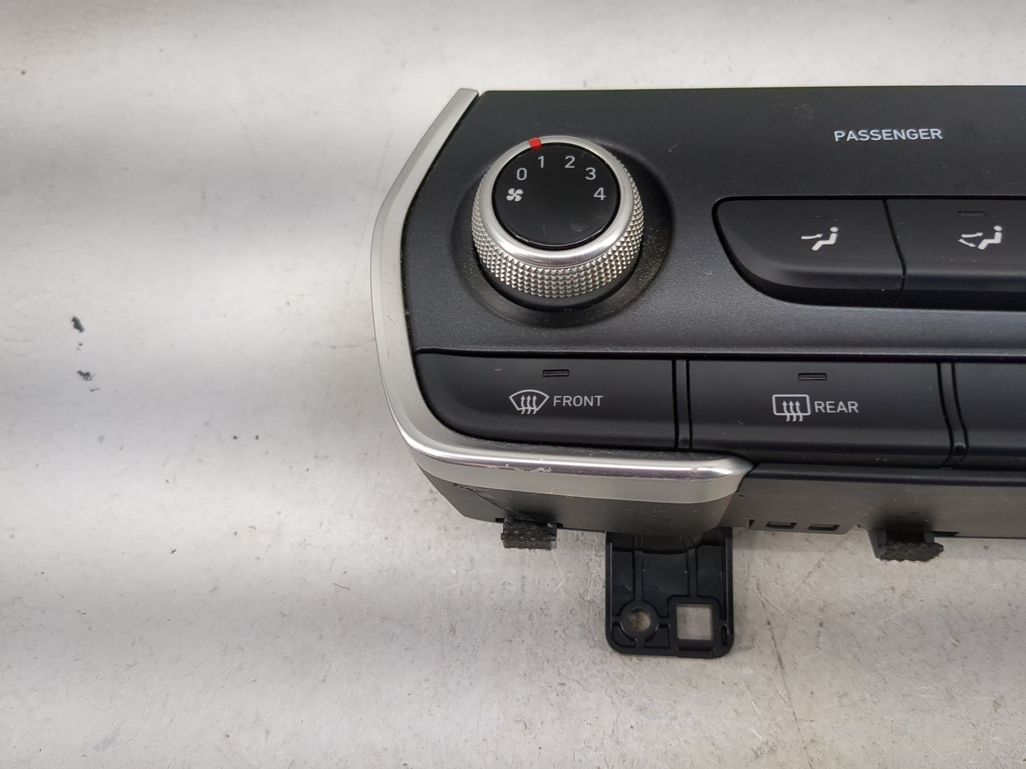 2019-2020 Hyundai Santa Fe Climate Control Module Temperature AC/Heater Replacement P/N:97250-S2AA0 Fits Fits 2019 2020 OEM 