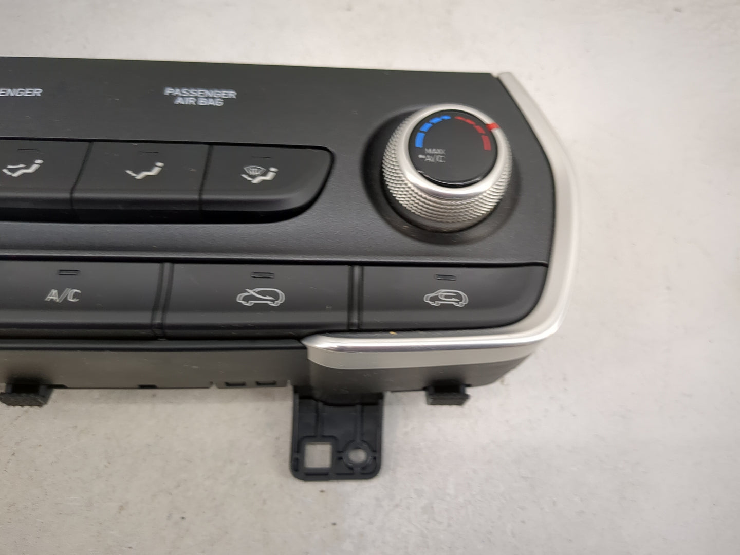 2019-2020 Hyundai Santa Fe Climate Control Module Temperature AC/Heater Replacement P/N:97250-S2AA0 Fits Fits 2019 2020 OEM 