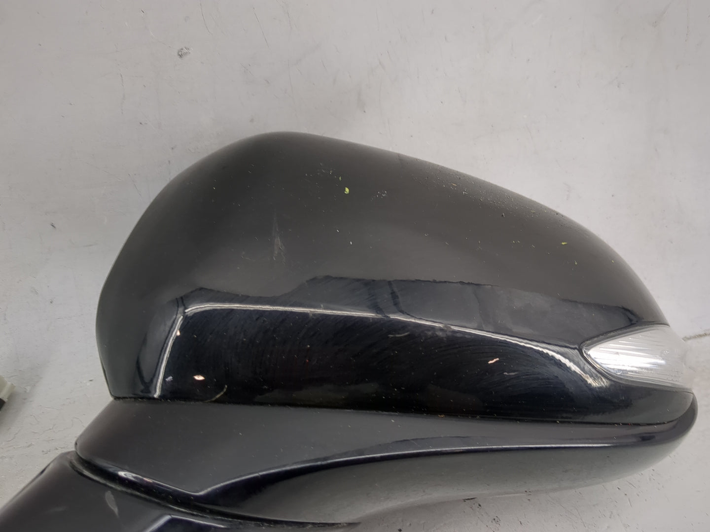 2019 Hyundai Santa Fe Driver Side View Mirror - Left Door Mirror OEM Used - Oemusedautoparts1.com