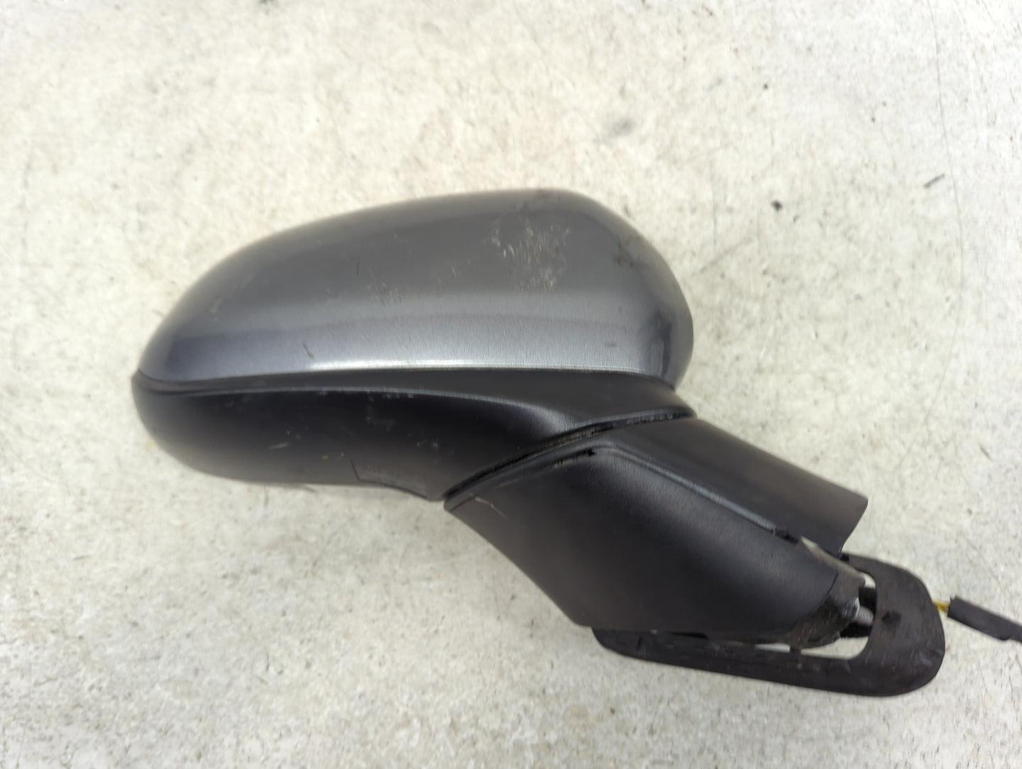 2019 Hyundai Santa Fe Passenger Side View Mirror - Right Door Mirror OEM Used - Oemusedautoparts1.com