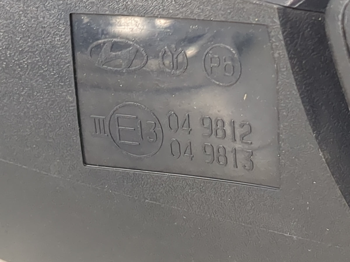 2019 Hyundai Santa Fe Driver Side View Mirror - Left Door Mirror OEM Used - Oemusedautoparts1.com