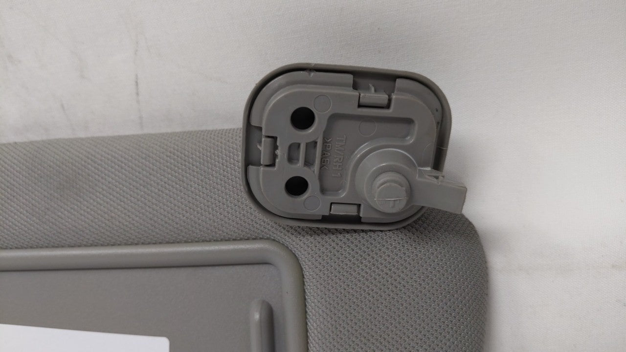 2013-2018 Hyundai Santa Fe Sun Visor Shade Replacement Passenger Right Mirror Fits Fits 2013 2014 2015 2016 2017 2018 OEM Us