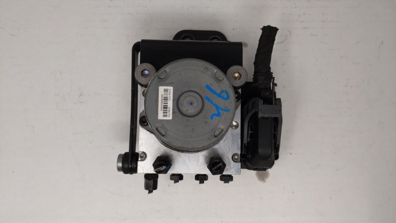 2017-2018 Hyundai Santa Fe ABS Pump Control Module Replacement P/N:58920-B8AC0 Fits Fits 2017 2018 OEM Used Auto Parts - Oem