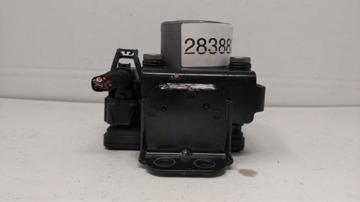 2017-2018 Hyundai Santa Fe Anti-Lock Brake ABS Pump Module Actuator OEM P/N:58920-B8AC0 Fits Fits 2017 2018 OEM Used Auto Pa