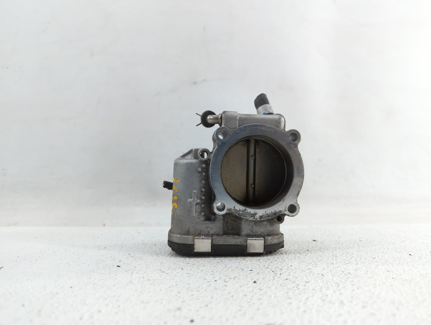 2019 Hyundai Santa Fe Throttle Body P/N:35100-2G600 Fits Fits 2015 2016 2017 2018 OEM Used Auto Parts - Oemusedautoparts1.co