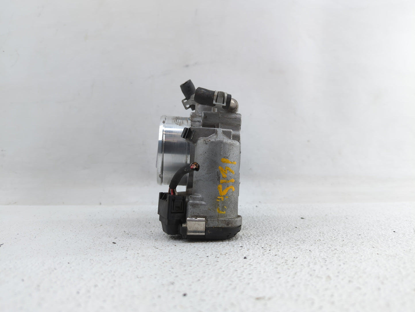 2019 Hyundai Santa Fe Throttle Body P/N:35100-2G600 Fits Fits 2015 2016 2017 2018 OEM Used Auto Parts - Oemusedautoparts1.co