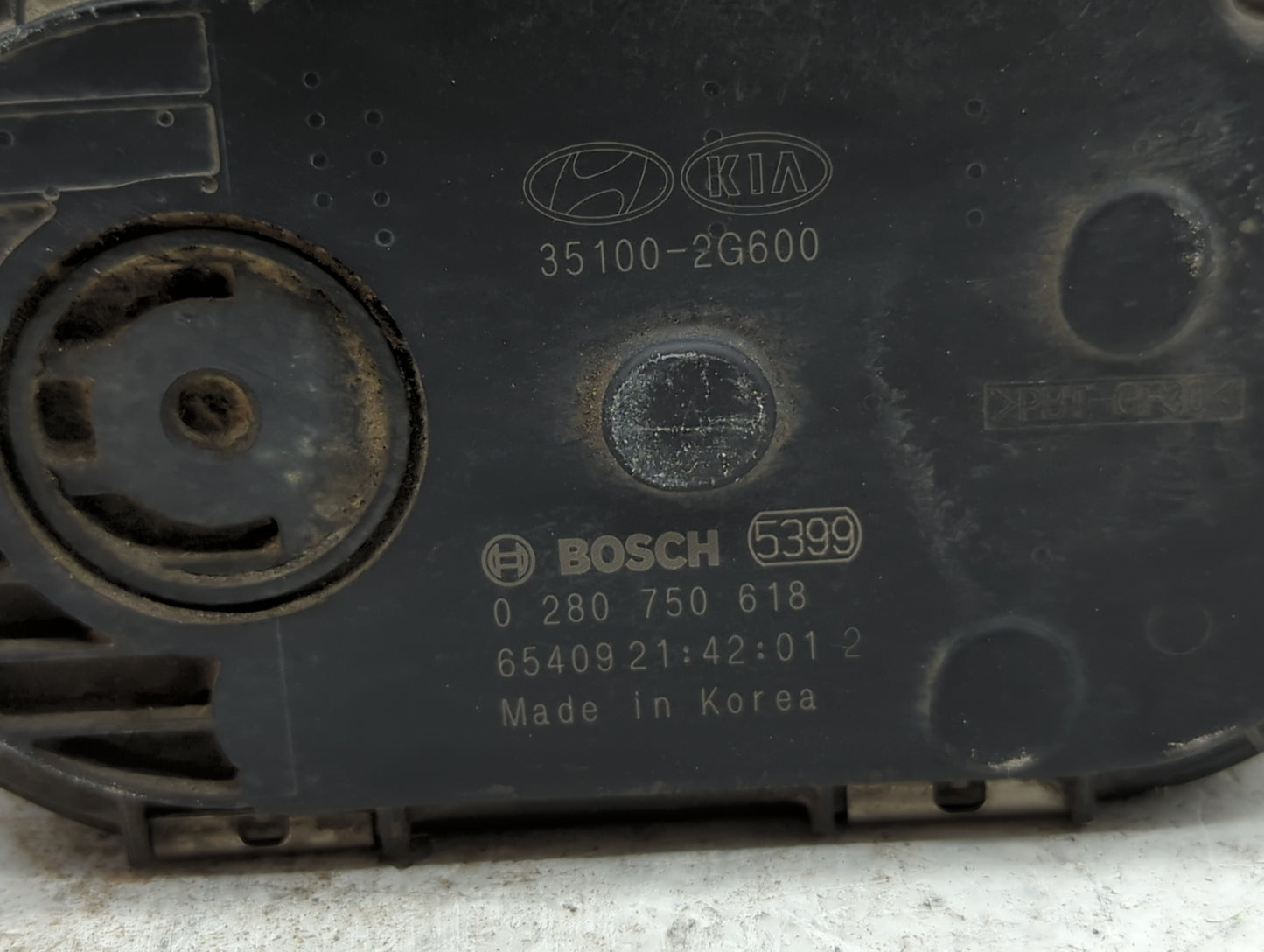 2019 Hyundai Santa Fe Throttle Body P/N:0 280 750 618 35100-2G600 Fits Fits 2015 2016 2017 2018 OEM Used Auto Parts - Oemuse