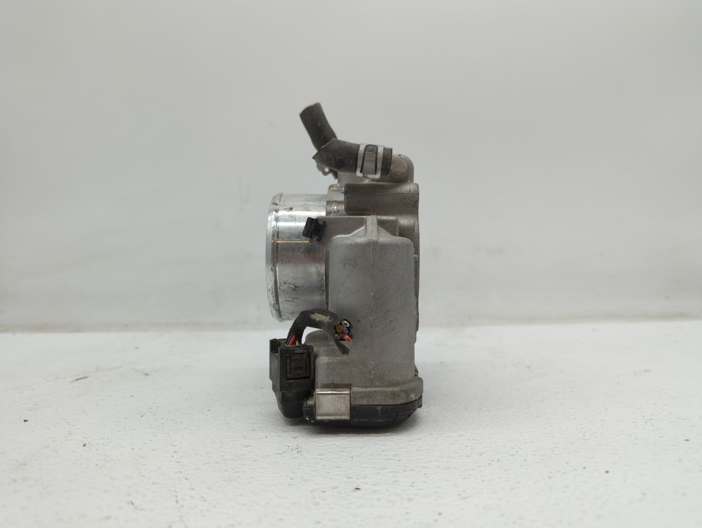2019 Hyundai Santa Fe Throttle Body P/N:0 280 750 618 35100-2G600 Fits Fits 2015 2016 2017 2018 OEM Used Auto Parts - Oemuse