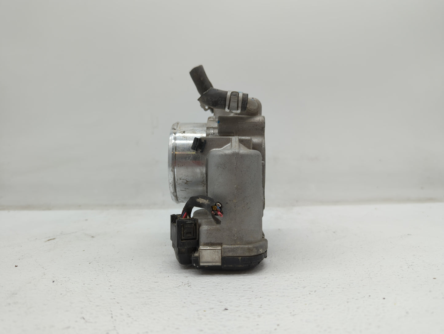 2019 Hyundai Santa Fe Throttle Body P/N:0 280 750 618 35100-2G600 Fits Fits 2015 2016 2017 2018 OEM Used Auto Parts - Oemuse