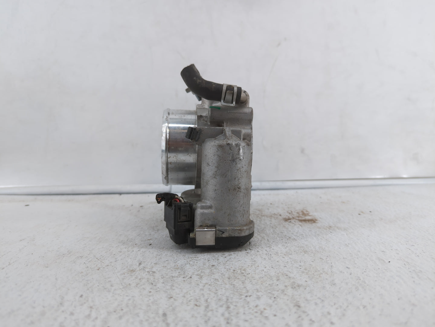 2019 Hyundai Santa Fe Throttle Body P/N:0 280 750 618 35100-2G600 Fits Fits 2015 2016 2017 2018 OEM Used Auto Parts - Oemuse