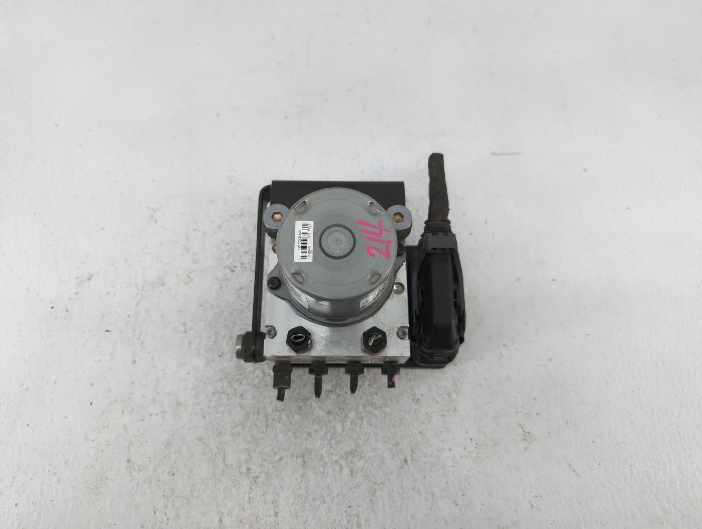 2017-2018 Hyundai Santa Fe ABS Pump Control Module Replacement P/N:58920-B8AC0 Fits Fits 2017 2018 OEM Used Auto Parts - Oem