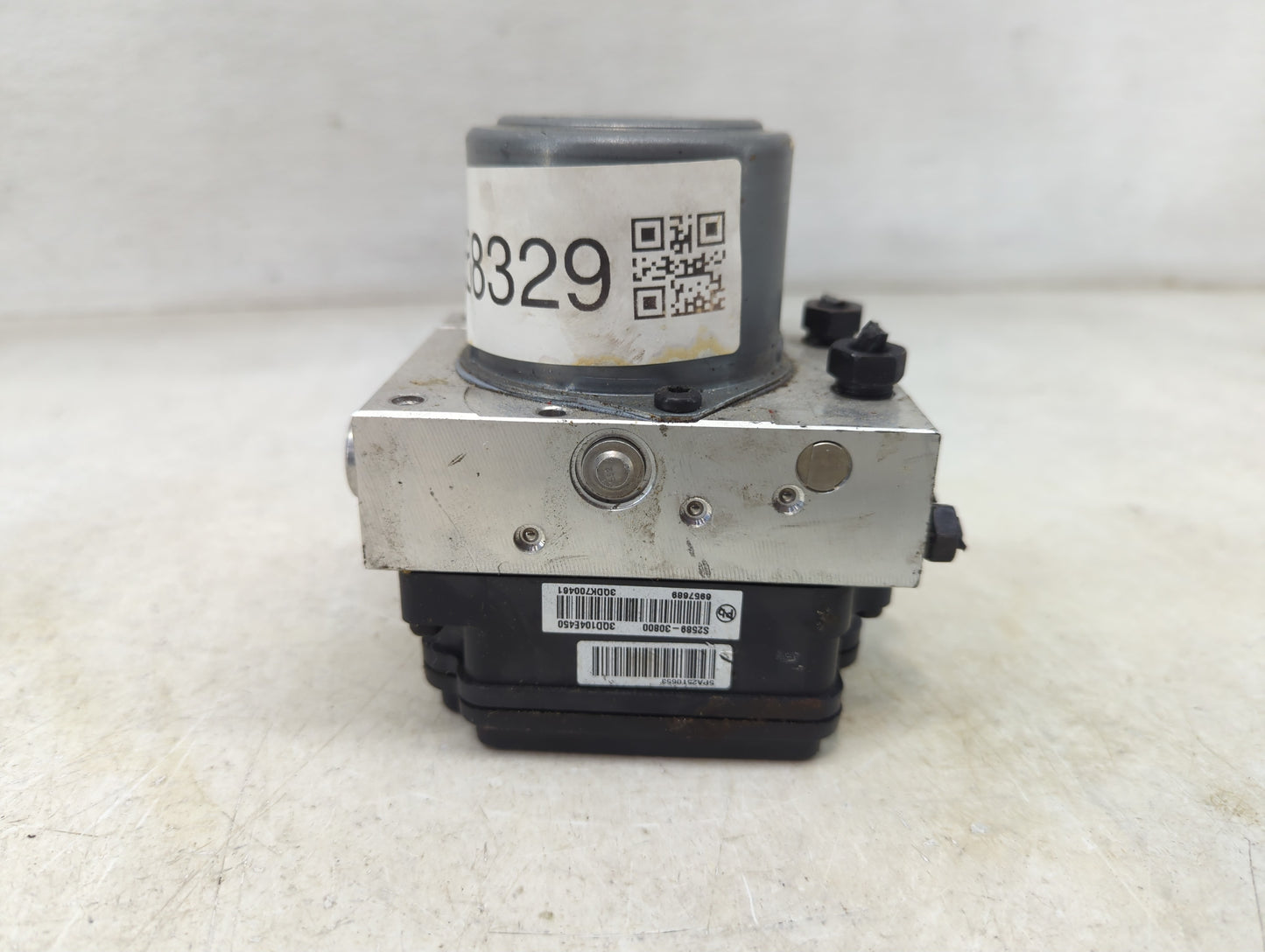 2019-2020 Hyundai Santa Fe ABS Pump Control Module Replacement P/N:58910-S2500 Fits Fits 2019 2020 OEM Used Auto Parts - Oem