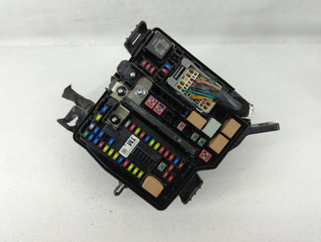 2019-2020 Hyundai Santa Fe Fusebox Fuse Box Panel Relay Module P/N:91956-S2021 Fits Fits 2019 2020 OEM Used Auto Parts