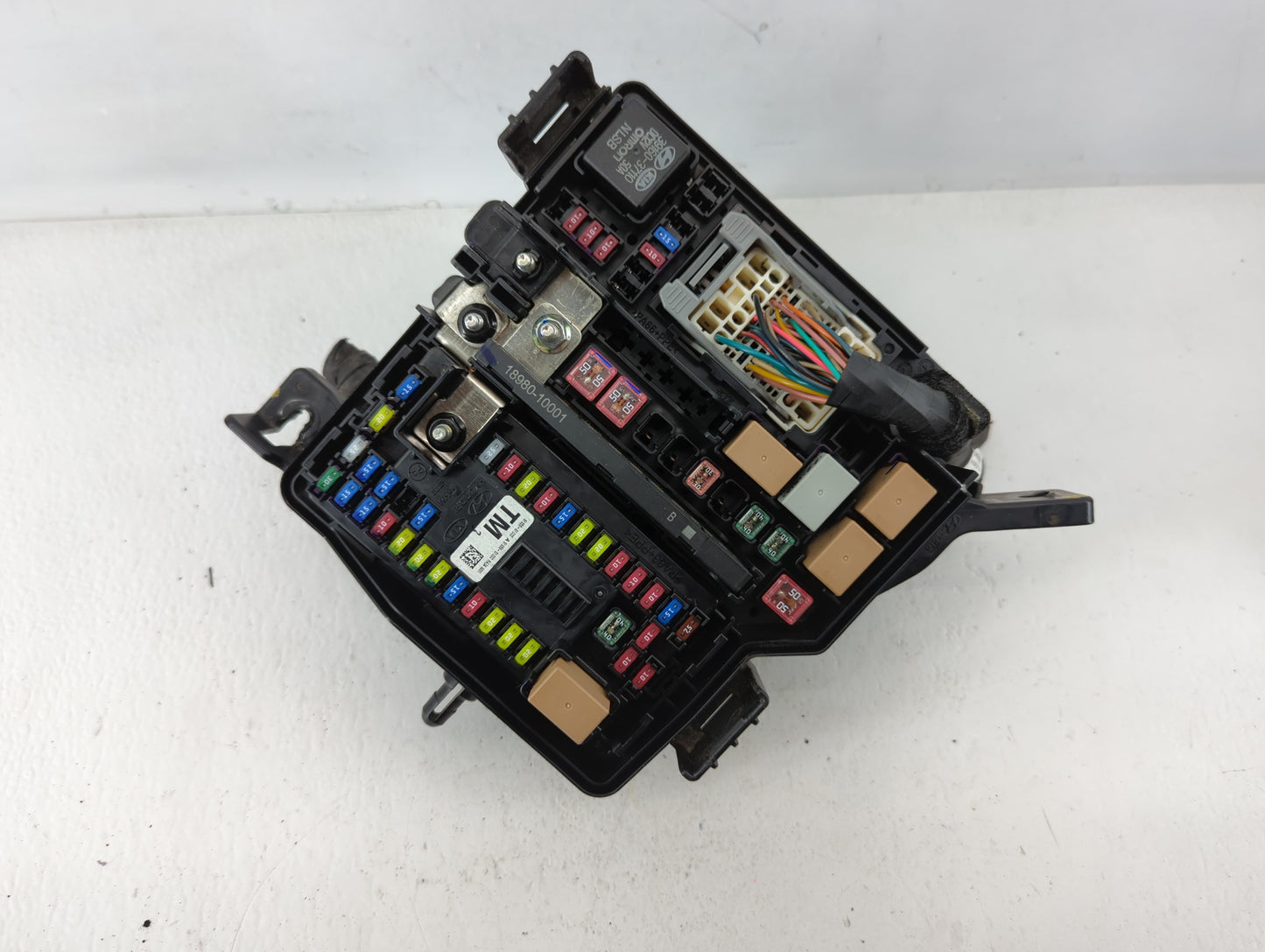 2019-2020 Hyundai Santa Fe Fusebox Fuse Box Panel Relay Module P/N:91956-S2021 Fits Fits 2019 2020 OEM Used Auto Parts - Oem