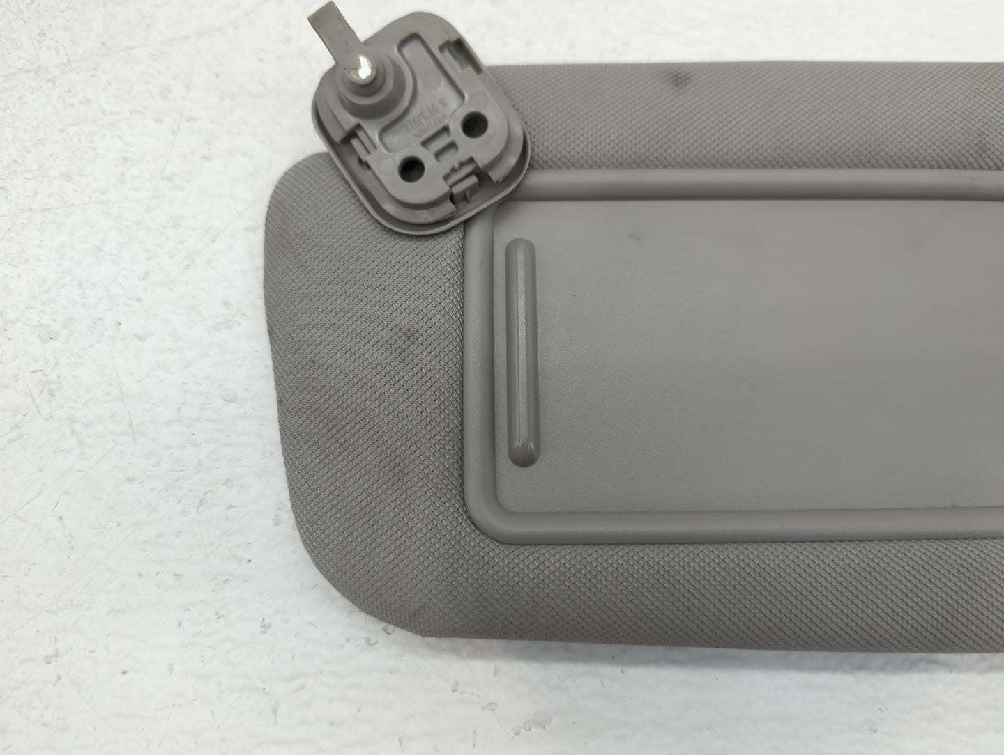 2019-2021 Hyundai Santa Fe Sun Visor Shade Replacement Driver Left Mirror Fits Fits 2019 2020 2021 OEM Used Auto Parts - Oem