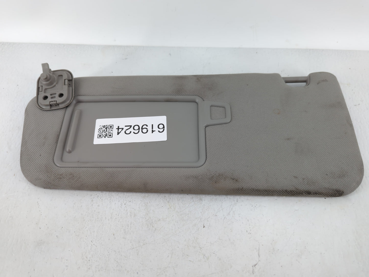 2019-2021 Hyundai Santa Fe Sun Visor Shade Replacement Driver Left Mirror Fits Fits 2019 2020 2021 OEM Used Auto Parts - Oem