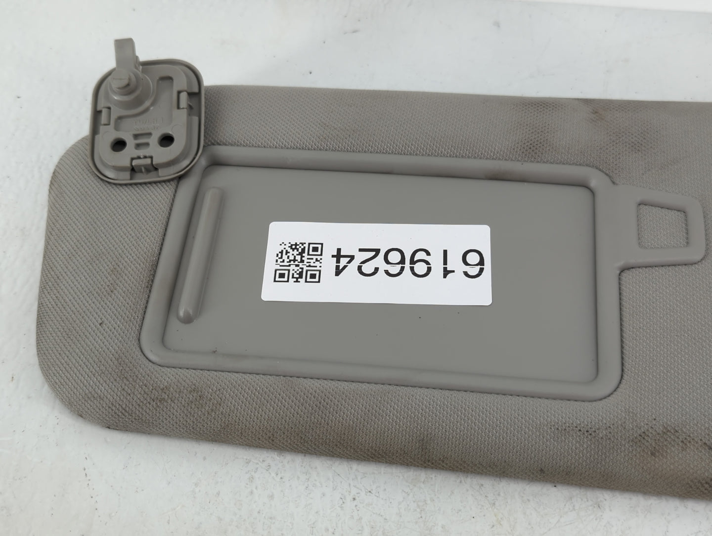 2019-2021 Hyundai Santa Fe Sun Visor Shade Replacement Driver Left Mirror Fits Fits 2019 2020 2021 OEM Used Auto Parts - Oem
