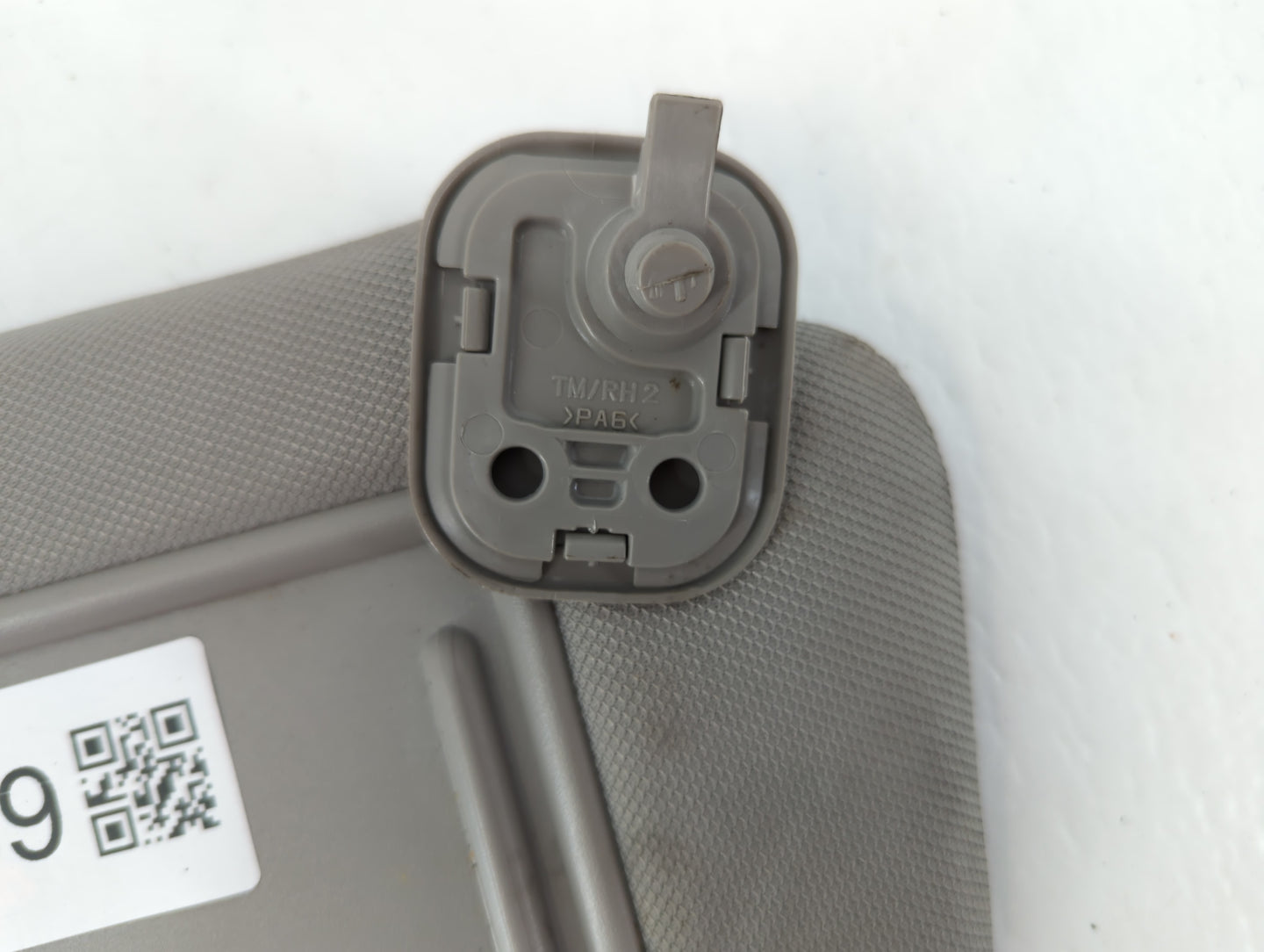 2019-2021 Hyundai Santa Fe Sun Visor Shade Replacement Driver Left Mirror Fits Fits 2019 2020 2021 OEM Used Auto Parts - Oem