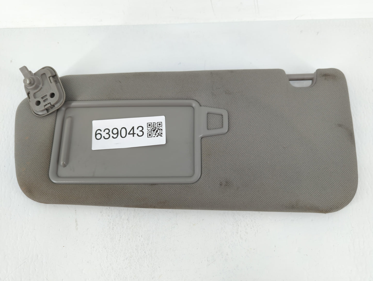 2019-2021 Hyundai Santa Fe Sun Visor Shade Replacement Driver Left Mirror Fits Fits 2019 2020 2021 OEM Used Auto Parts - Oem