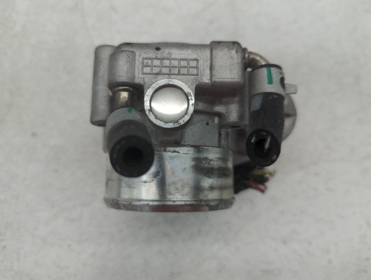 2019-2020 Hyundai Santa Fe Throttle Body P/N:35100-2G600 Fits Fits 2015 2016 2017 2018 2019 2020 2021 OEM Used Auto Parts - 