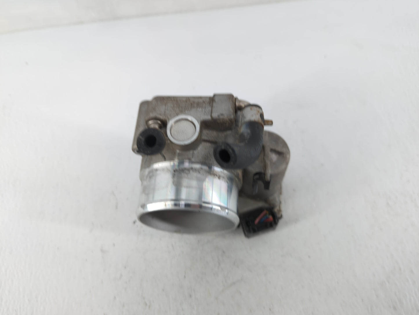 2019-2020 Hyundai Santa Fe Throttle Body P/N:35100-2G600 Fits Fits 2015 2016 2017 2018 2019 2020 2021 OEM Used Auto Parts - 