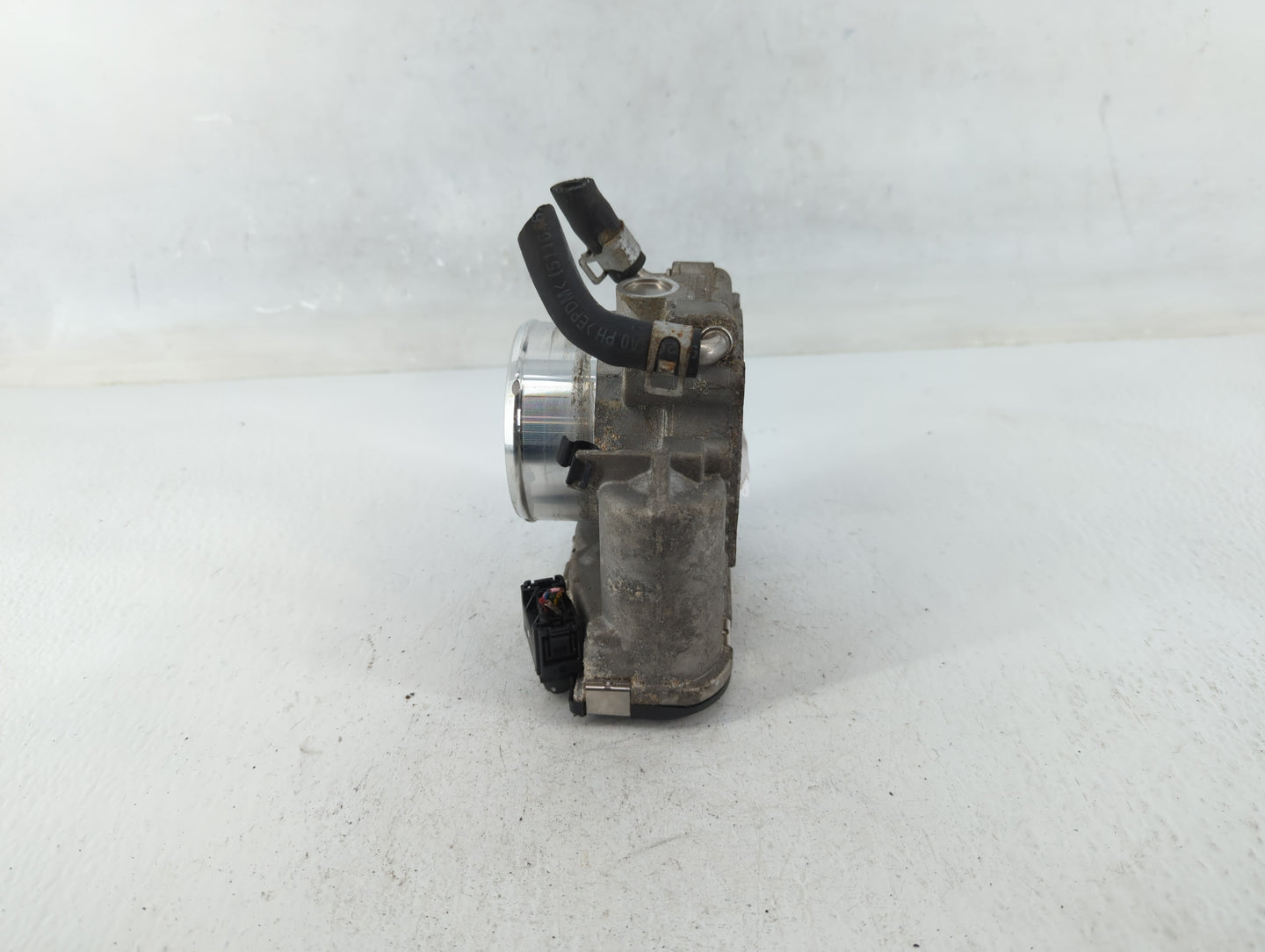 2019-2020 Hyundai Santa Fe Throttle Body P/N:35100-2G600 Fits Fits 2015 2016 2017 2018 2019 2020 2021 OEM Used Auto Parts - 