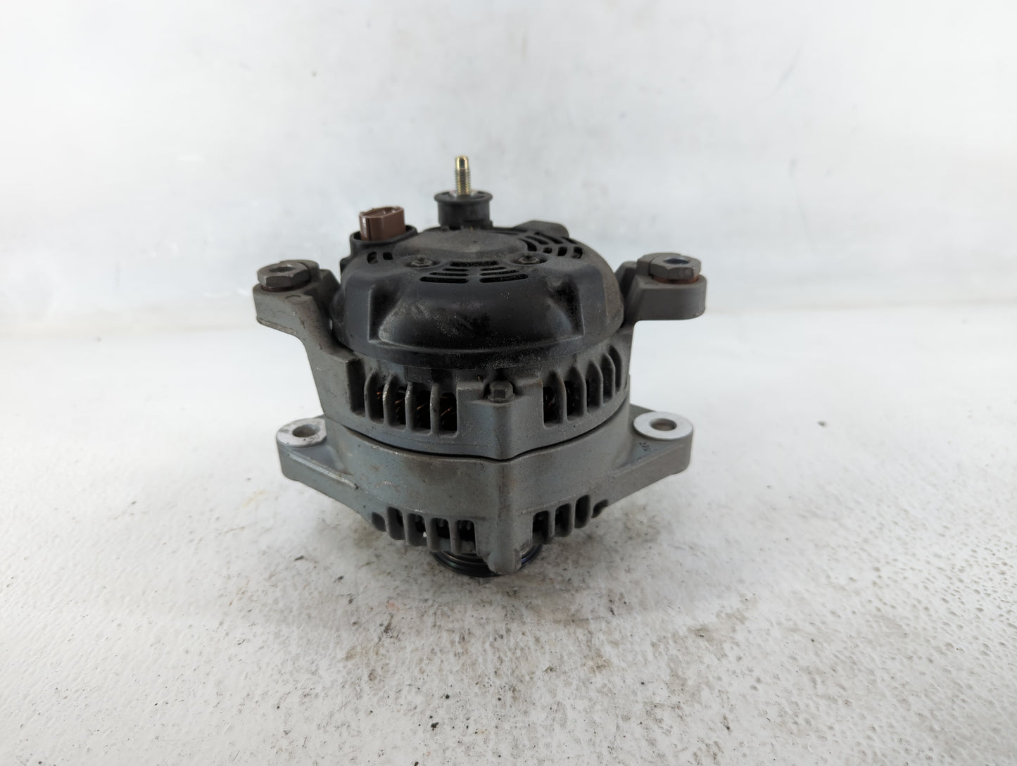 2019-2020 Hyundai Santa Fe Alternator Replacement Generator Charging Assembly Engine OEM P/N:37300-2G061 Fits OEM Used Auto 