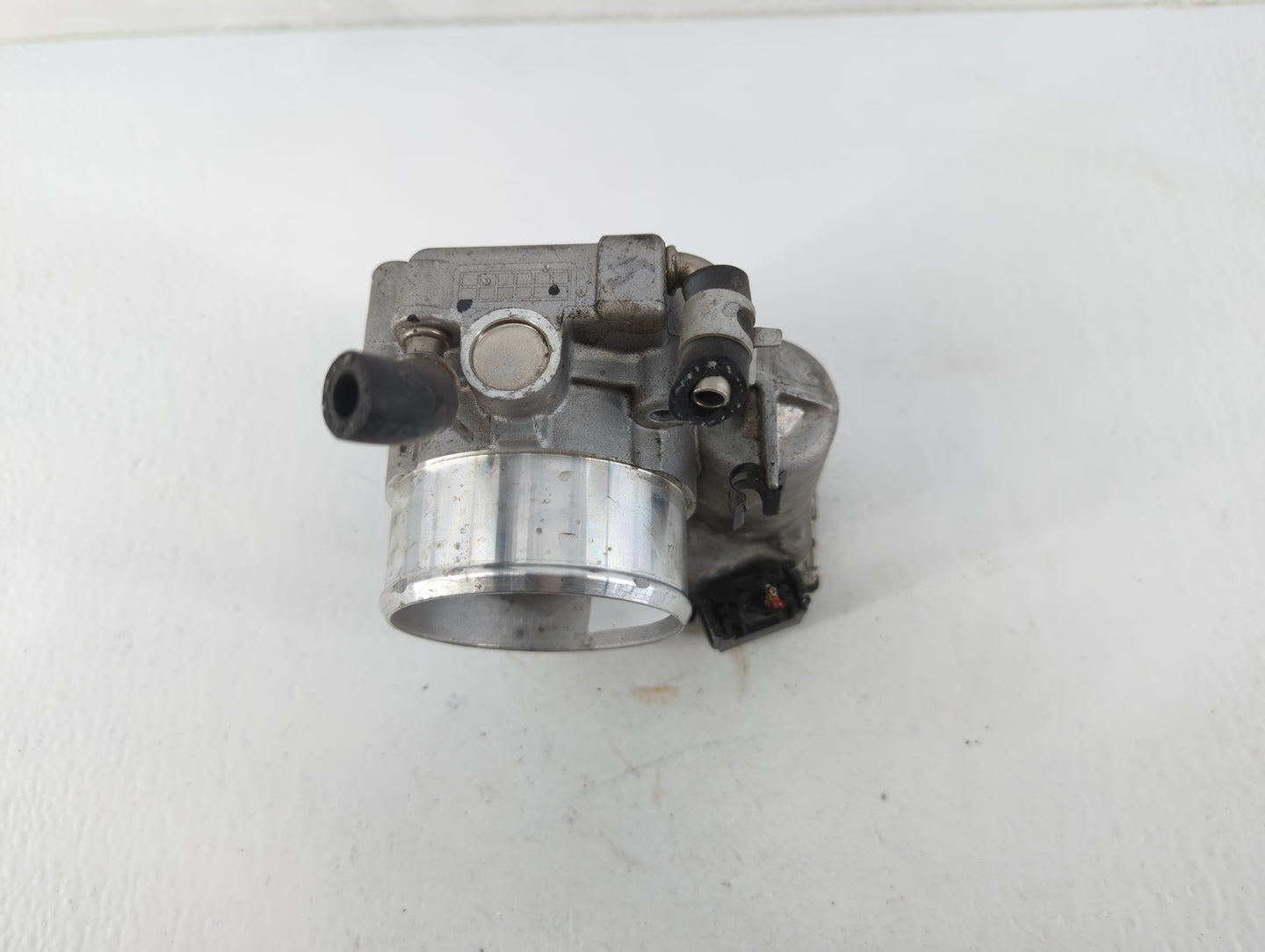 2019-2020 Hyundai Santa Fe Throttle Body P/N:35100-2G600 Fits Fits 2015 2016 2017 2018 2019 2020 2021 OEM Used Auto Parts - 