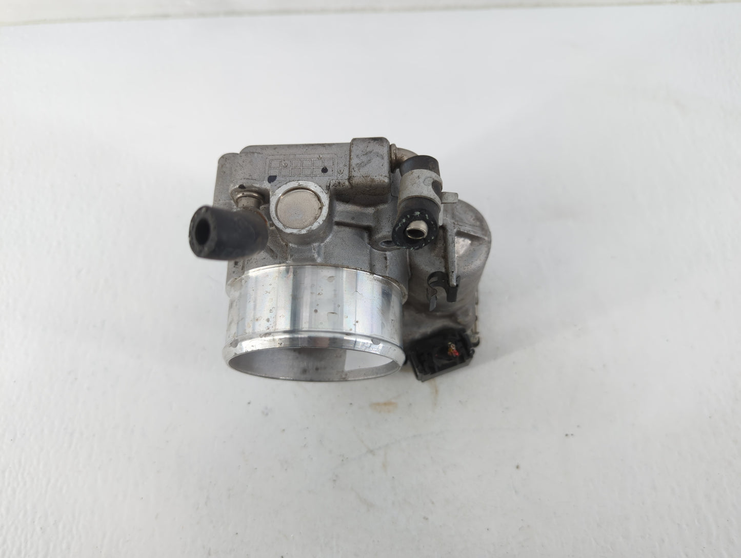2019-2020 Hyundai Santa Fe Throttle Body P/N:35100-2G600 Fits Fits 2015 2016 2017 2018 2019 2020 2021 OEM Used Auto Parts - 