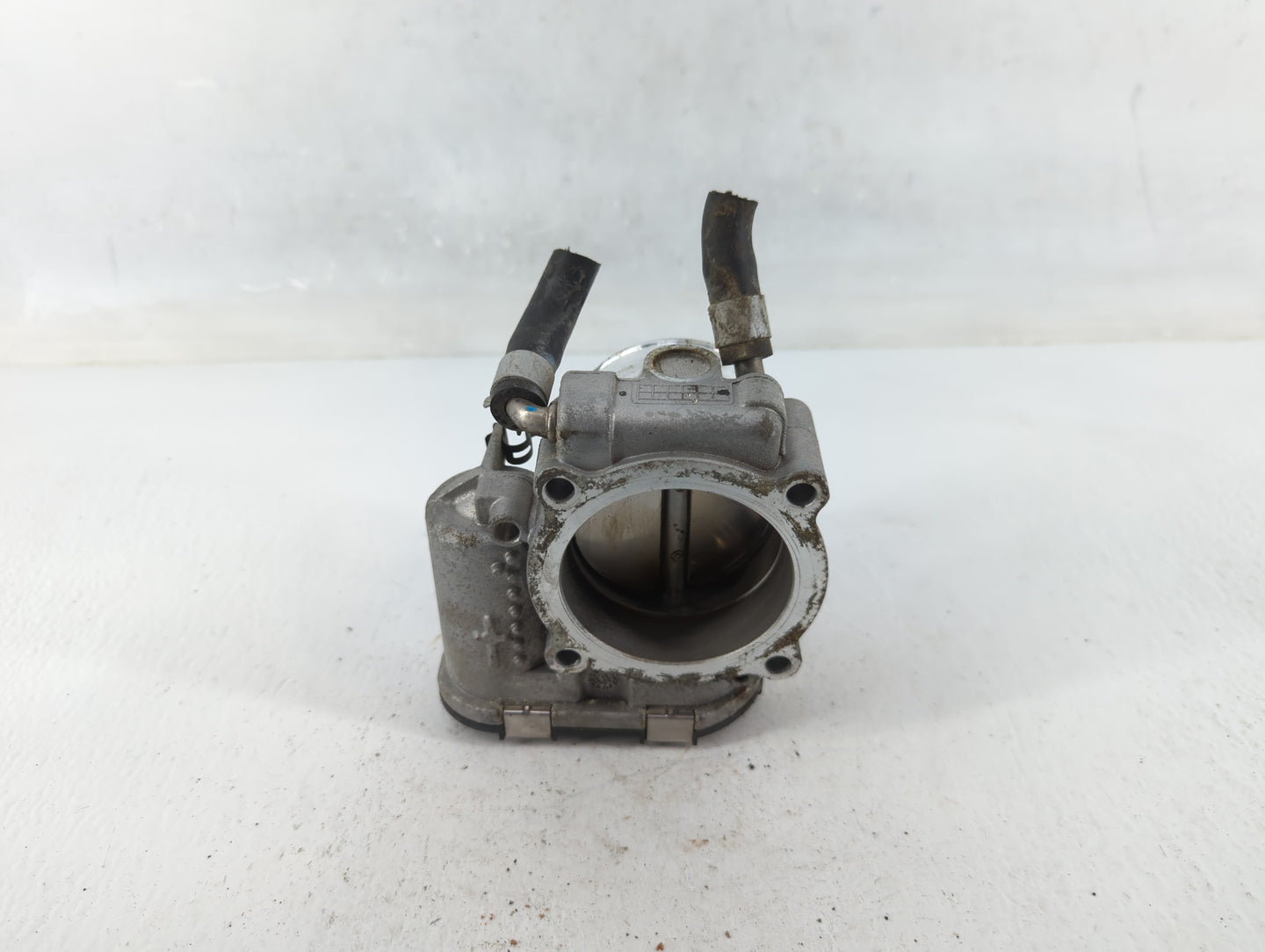 2019-2020 Hyundai Santa Fe Throttle Body P/N:35100-2G600 Fits Fits 2015 2016 2017 2018 2019 2020 2021 OEM Used Auto Parts - 
