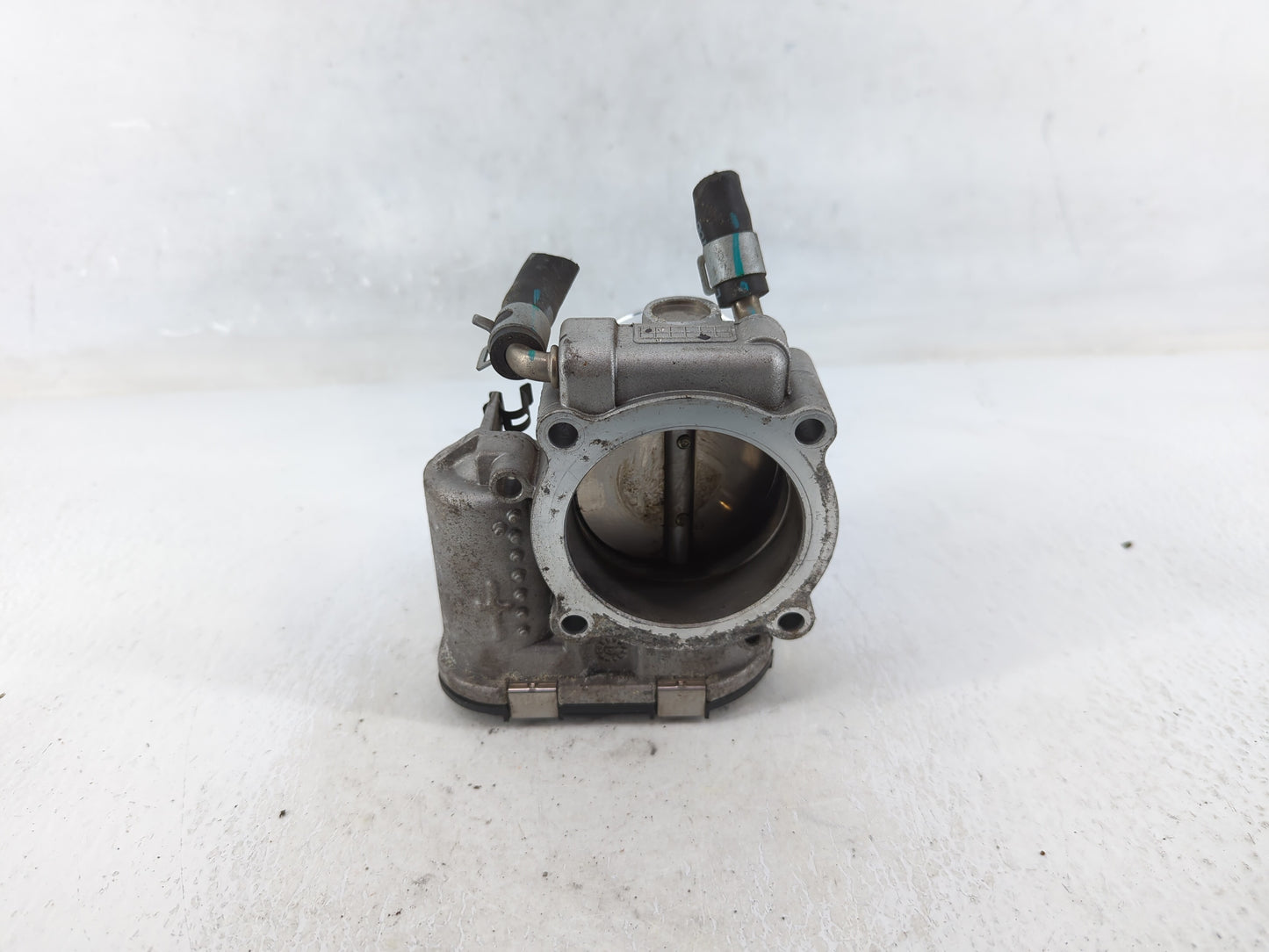 2019-2020 Hyundai Santa Fe Throttle Body P/N:35100-2G600 Fits Fits 2015 2016 2017 2018 2019 2020 2021 OEM Used Auto Parts - 