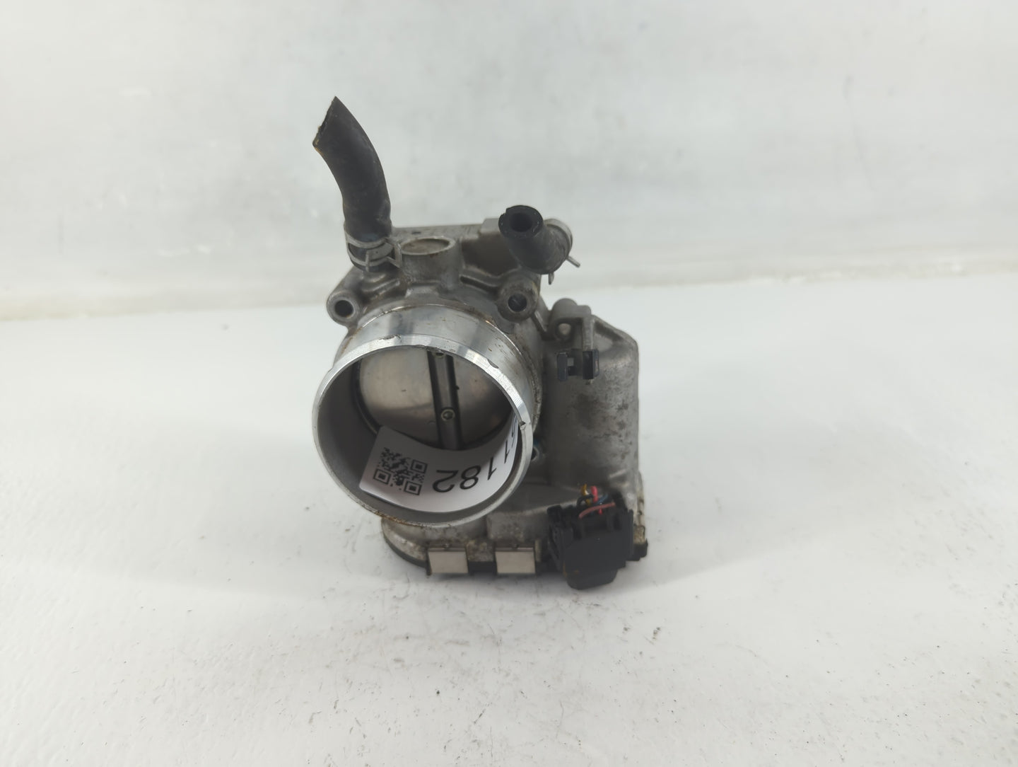 2019-2020 Hyundai Santa Fe Throttle Body P/N:35100-2G600 Fits Fits 2015 2016 2017 2018 2019 2020 2021 OEM Used Auto Parts - 