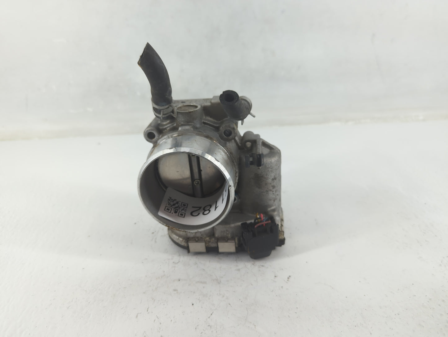 2019-2020 Hyundai Santa Fe Throttle Body P/N:35100-2G600 Fits Fits 2015 2016 2017 2018 2019 2020 2021 OEM Used Auto Parts - 