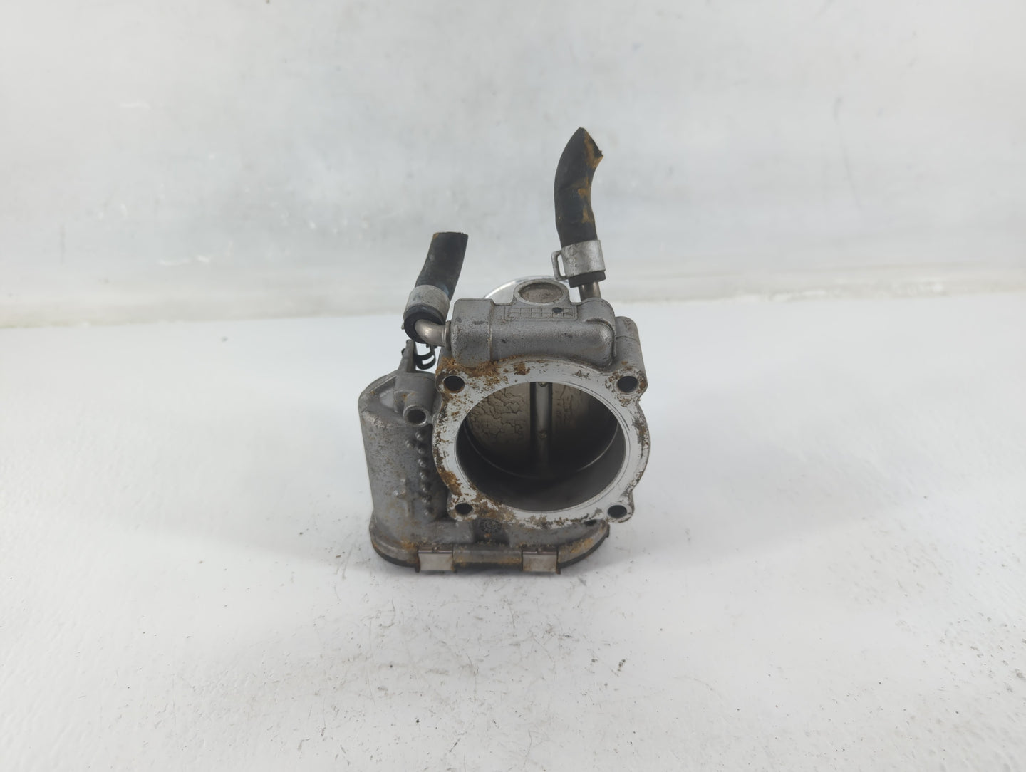 2019-2020 Hyundai Santa Fe Throttle Body P/N:35100-2G600 Fits Fits 2015 2016 2017 2018 2019 2020 2021 OEM Used Auto Parts - 