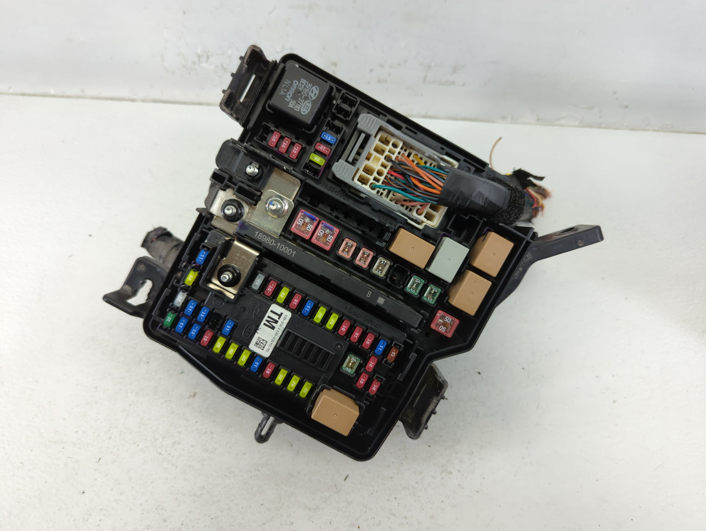 2019-2020 Hyundai Santa Fe Fusebox Fuse Box Panel Relay Module P/N:91956-S2021 Fits Fits 2019 2020 OEM Used Auto Parts - Oem
