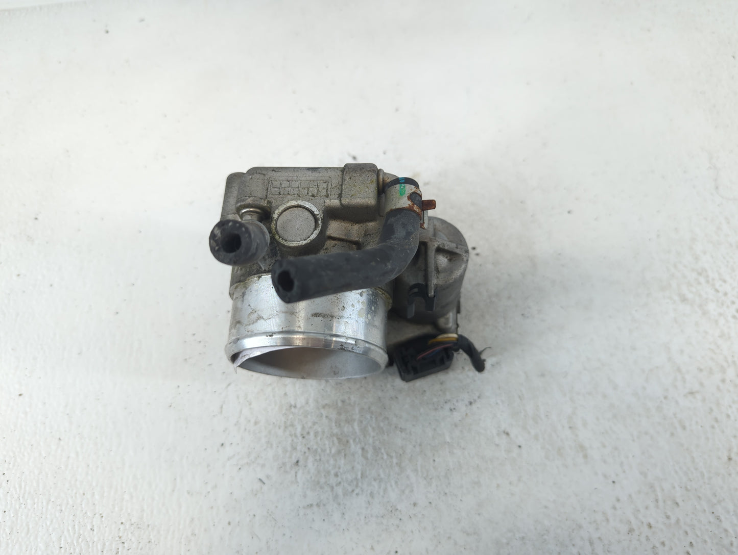 2019-2020 Hyundai Santa Fe Throttle Body P/N:35100-2G600 Fits Fits 2015 2016 2017 2018 2019 2020 2021 OEM Used Auto Parts - 
