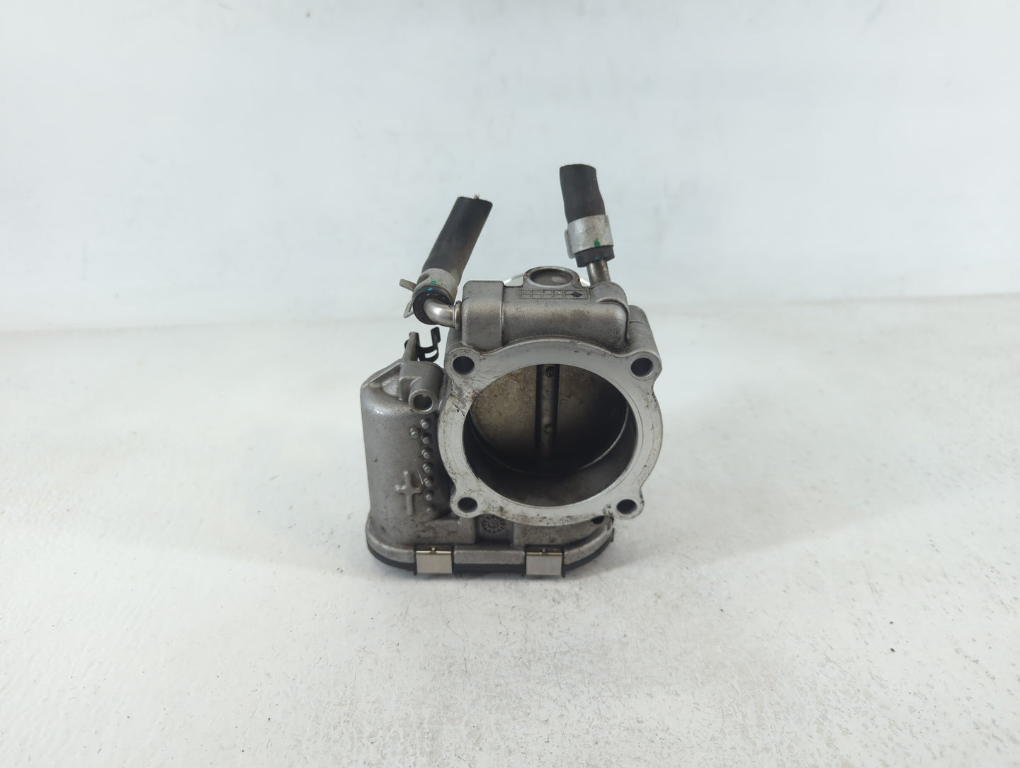 2019-2020 Hyundai Santa Fe Throttle Body P/N:35100-2G600 Fits Fits 2015 2016 2017 2018 2019 2020 2021 OEM Used Auto Parts - 