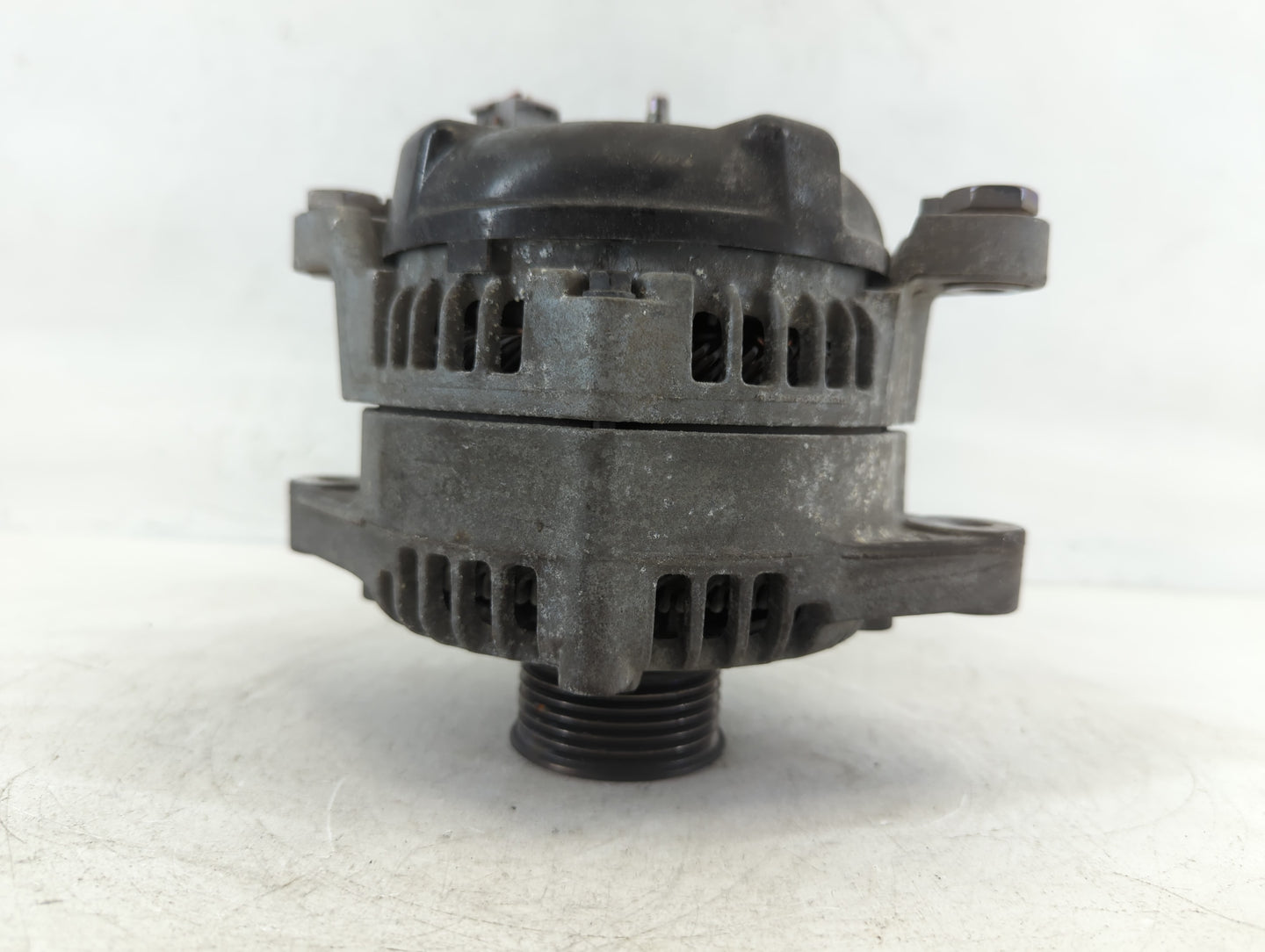 2019-2020 Hyundai Santa Fe Alternator Replacement Generator Charging Assembly Engine OEM P/N:TN104211-8790 37300-2G061 Fits 