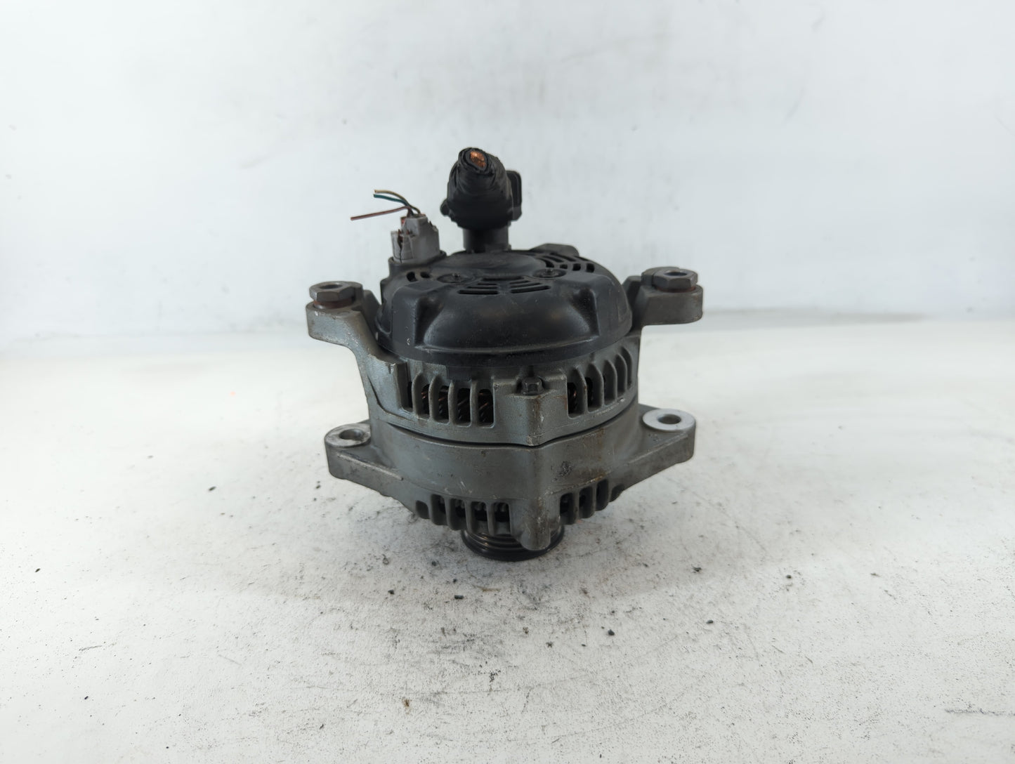 2019-2020 Hyundai Santa Fe Alternator Replacement Generator Charging Assembly Engine OEM P/N:TN104211-8790 37300-2G061 Fits 