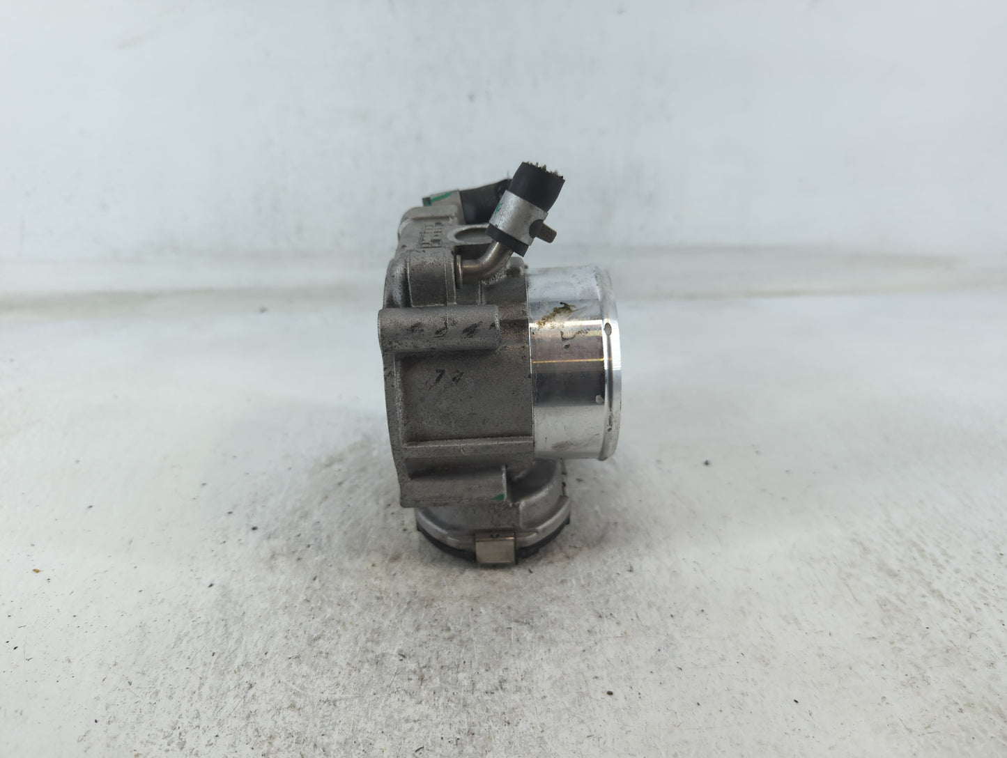 2019-2020 Hyundai Santa Fe Throttle Body P/N:35100-2G600 Fits Fits 2015 2016 2017 2018 2019 2020 2021 OEM Used Auto Parts - 