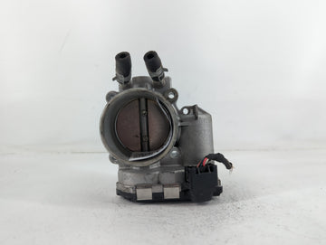 2019-2020 Hyundai Santa Fe Throttle Body P/N:35100-2G610 Fits Fits 2015 2016 2017 2018 2019 2020 2021 OEM Used Auto Parts - 