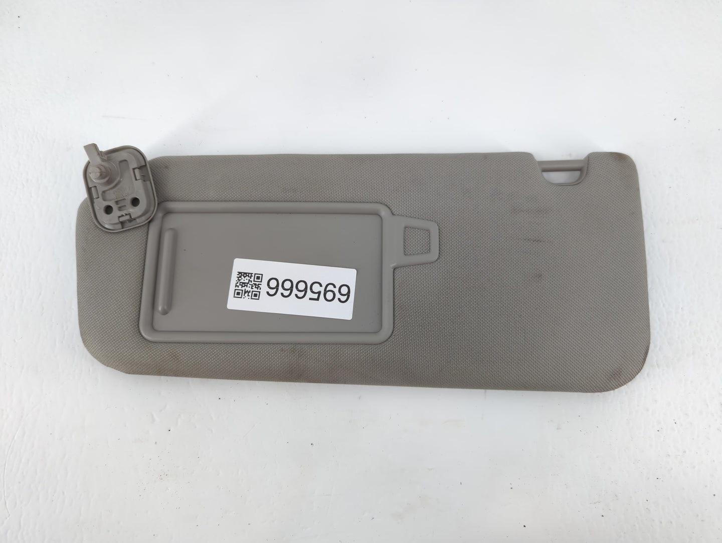 2019-2021 Hyundai Santa Fe Sun Visor Shade Replacement Driver Left Mirror Fits Fits 2019 2020 2021 OEM Used Auto Parts - Oem