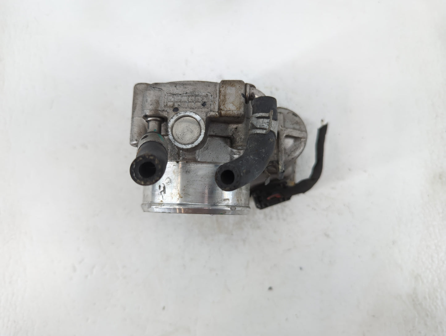 2019-2020 Hyundai Santa Fe Throttle Body P/N:35100-2G600 Fits Fits 2015 2016 2017 2018 2019 2020 2021 OEM Used Auto Parts - 