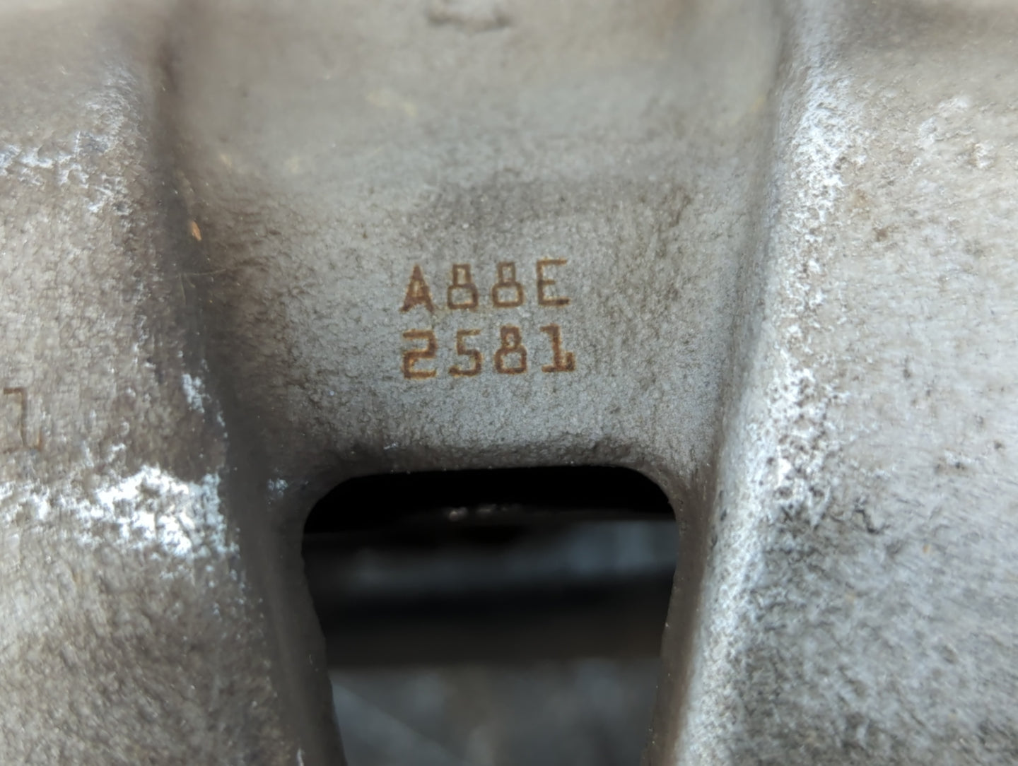 2019-2020 Hyundai Santa Fe Front Driver Left Brake Caliper - Oemusedautoparts1.com