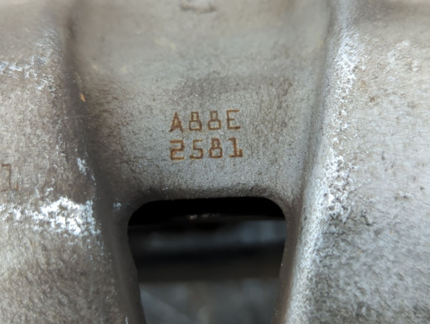 2019-2020 Hyundai Santa Fe Front Driver Left Brake Caliper - Oemusedautoparts1.com
